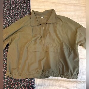 Old Navy thin pullover/windbreaker